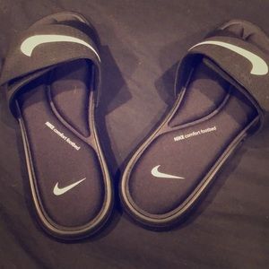 Nike slides